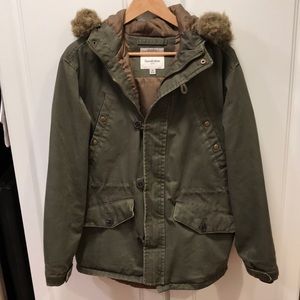 Men's hooded, water resistant, warm winter parka by Goodfellow & Co. Size medium